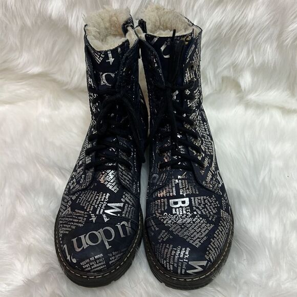 V-Italia Leather Navy and Silver News Paper Combat Boots Size 40-9.5/10 BIN 18 - Picture 2 of 9